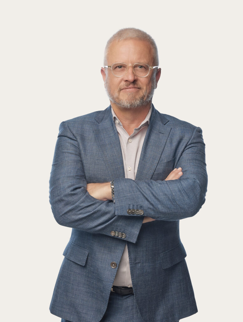 Angus Henderson - Webb Henderson